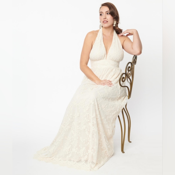 Ivory Lace Halter Bridal Maxi Dress - Picture 4 of 4